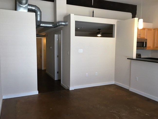 Interior Photo - Petersburg Lofts