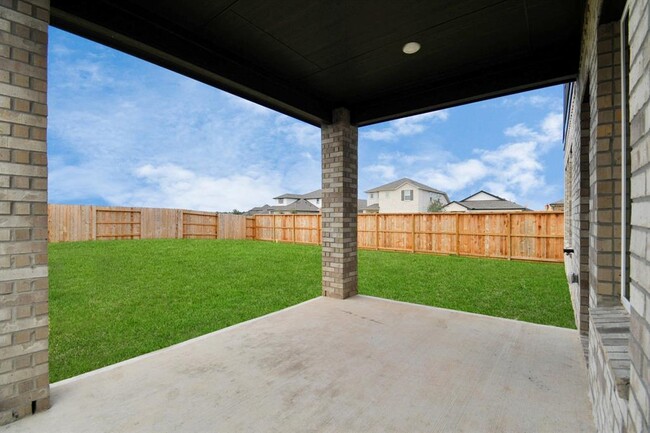 Building Photo - 16504 Breezy Knl Ct