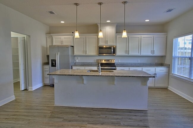 Building Photo - 442 Grayson Ave