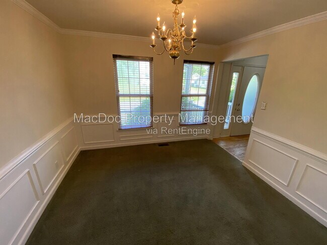 Building Photo - 9 Brown Cir