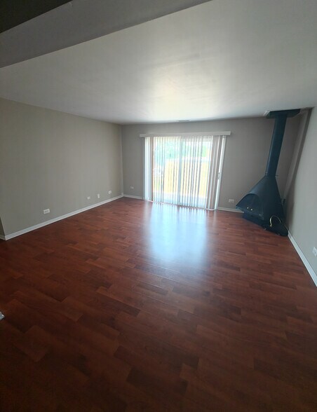 Building Photo - 631 Derry Ct