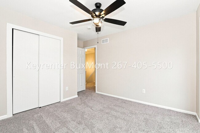 Building Photo - 102 Solway Cir