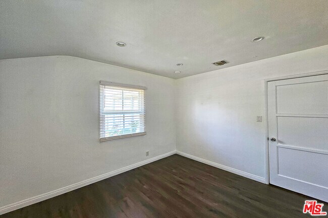Building Photo - 15106 San Jose St