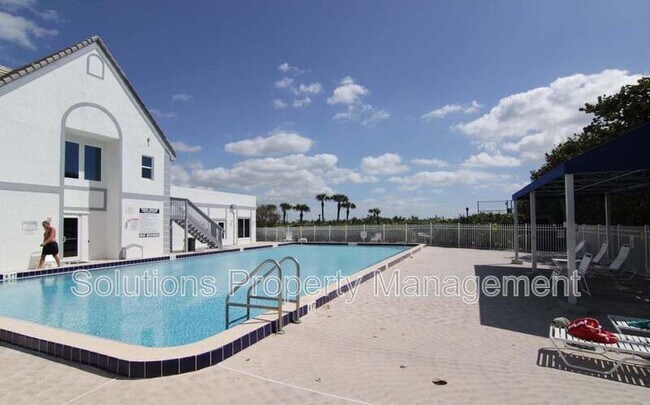 Building Photo - 600 Beach Park Ln