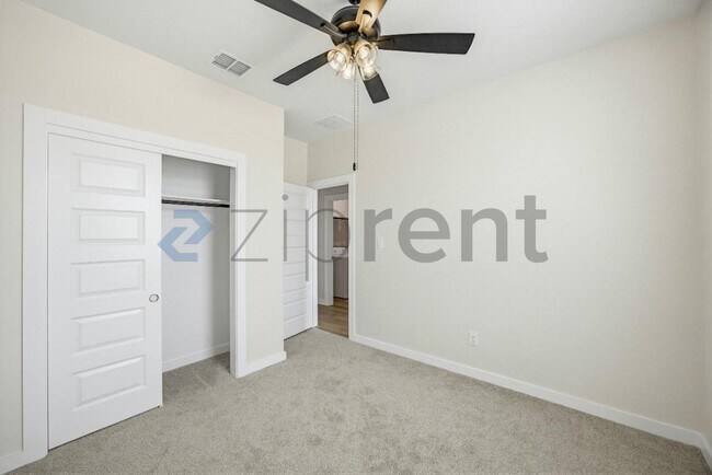 Building Photo - 131 Trifle Trl