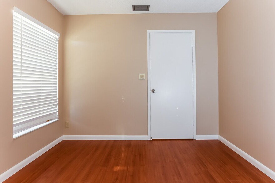 Building Photo - 21080 Woodspring Ave