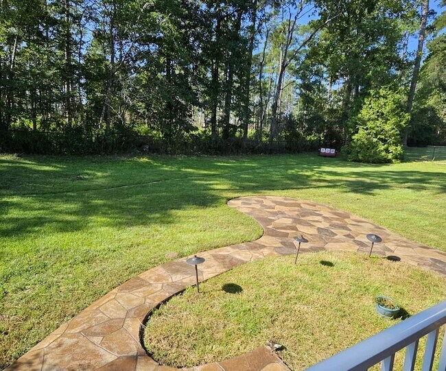Building Photo - 366 Bellingham Dr