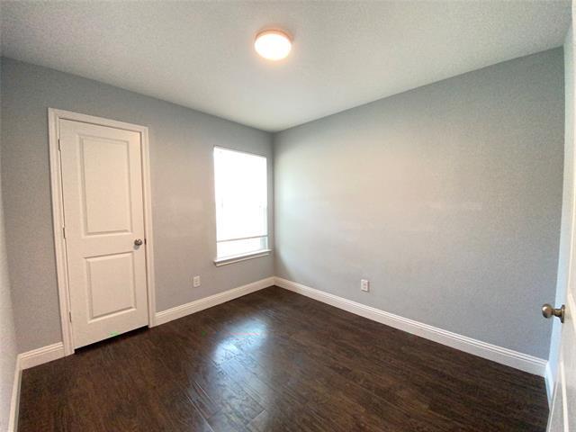 Building Photo - 120 Arrowhead St