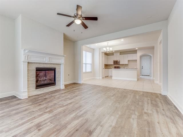 Building Photo - 1016 Llano Falls Dr