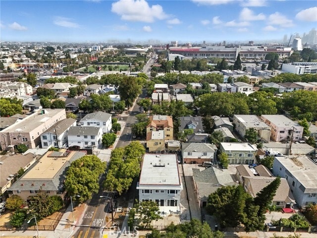 Building Photo - 873 W 41st Dr