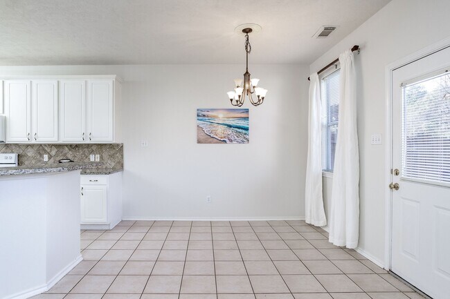 Building Photo - 63 Summer Haze Cir