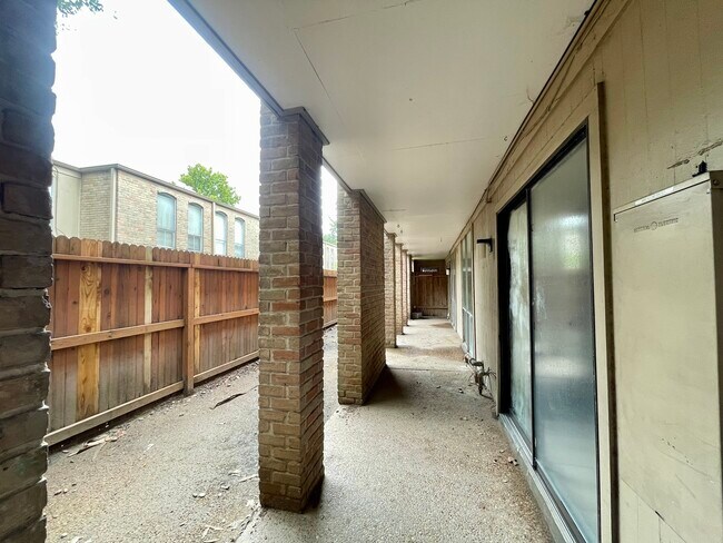 Building Photo - 4635 Wild Indigo St