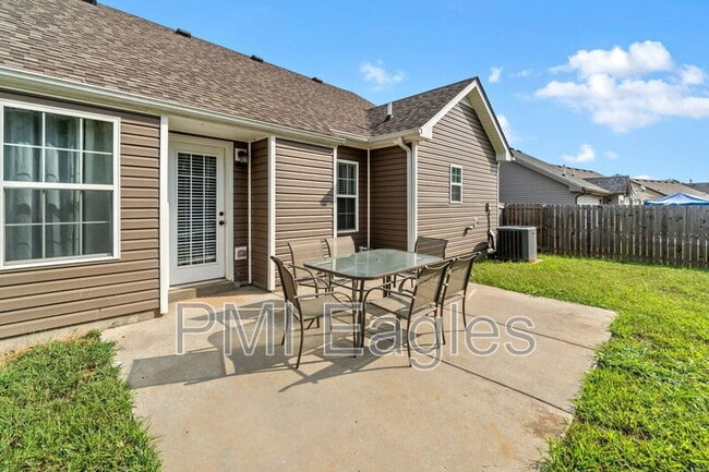 Building Photo - 243 Azalea Dr