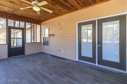 Building Photo - 306 White Cap Ln