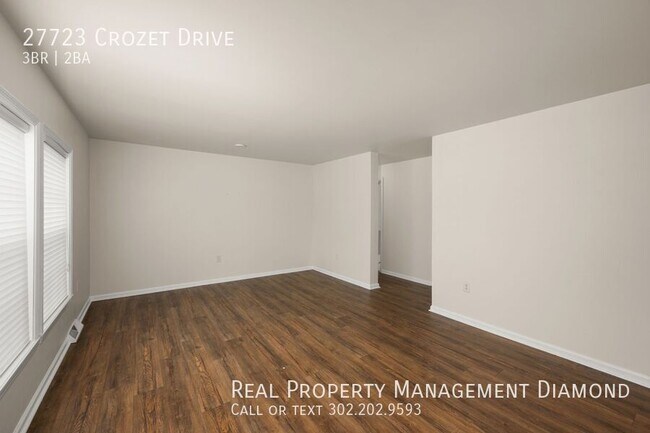 Building Photo - 27723 Crozet Dr