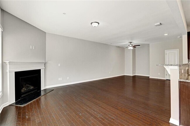 Building Photo - 1237 Foxcroft Ln