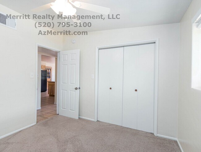 Building Photo - Spacious 3-Bedroom, 2-Bathroom Home Near U of A and Banner Health