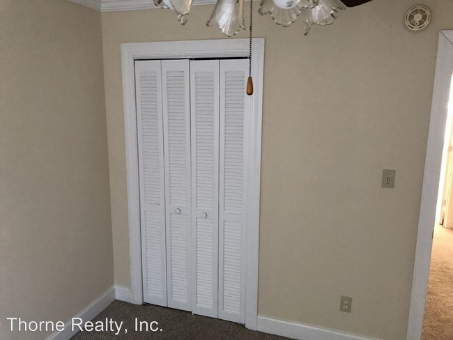 Building Photo - 3540 Marguerite Ln NW
