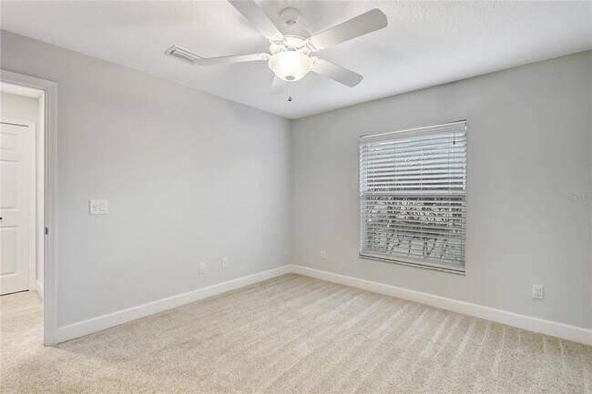 Building Photo - 16 Edgar Ln