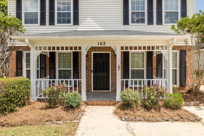 Building Photo - 162 Moss Creek Dr