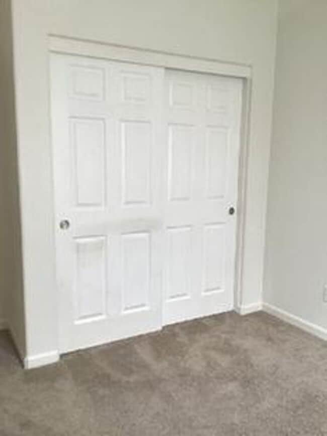 Building Photo - 8180 Crystal Walk Cir
