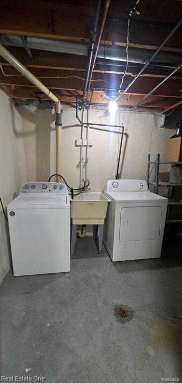 Building Photo - 35253 Turner Dr