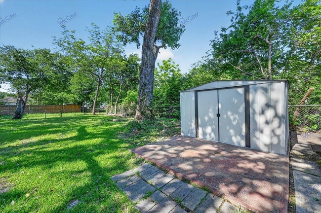 Building Photo - 2848 Beasley Dr