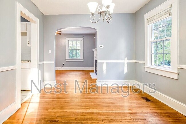 Building Photo - 727 Greenland Dr