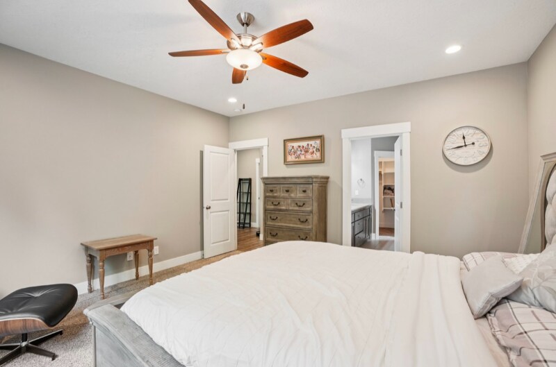 Building Photo - 4677 Southampton Dr SE