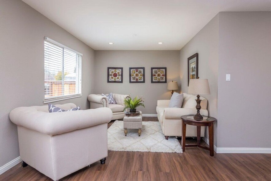 Bonus Room - 3121 Alhambra Ave