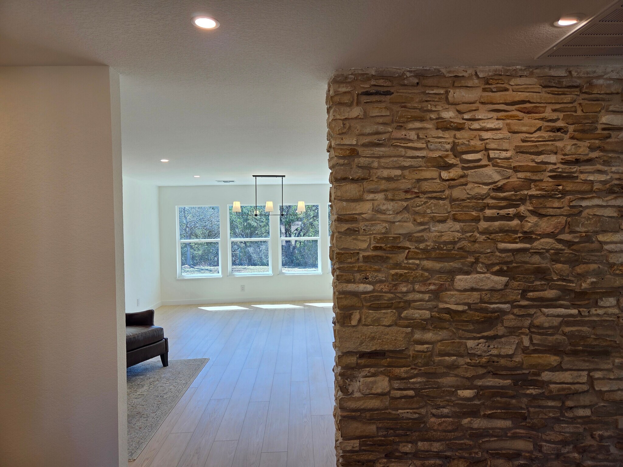 Building Photo - 10717 Deer Canyon Rd