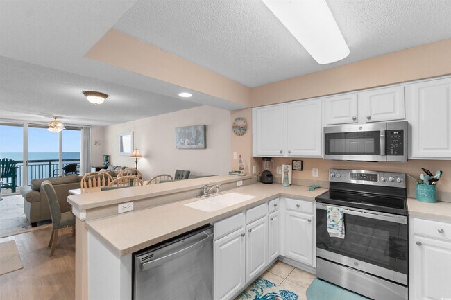 Building Photo - 1003 S Ocean Blvd