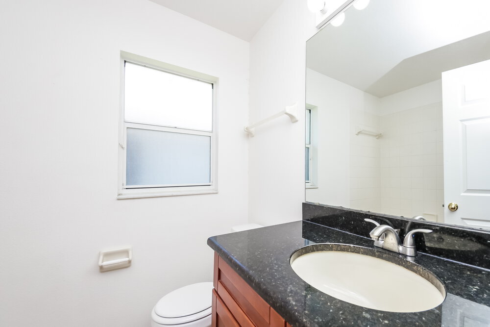 Building Photo - 671 Eagle Pointe S