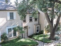 Building Photo - 6627 Valleyside Rd