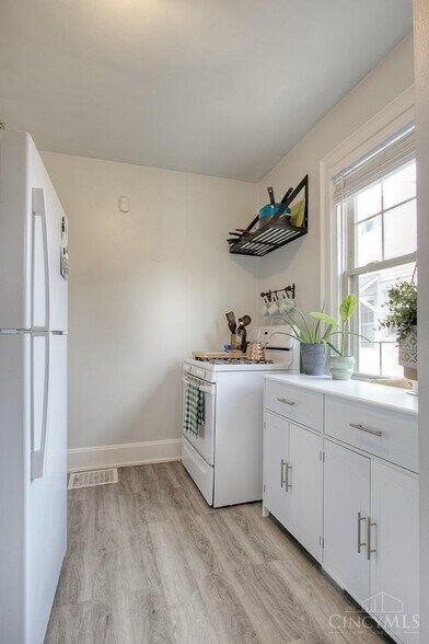 Updated Kitchen - 3250 Nash Ave