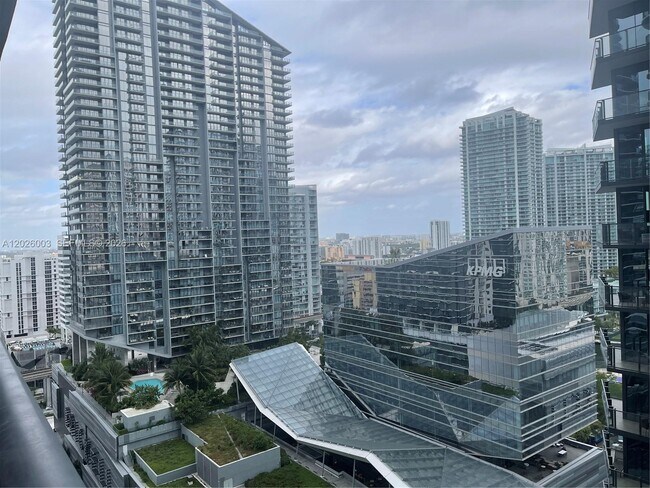 Building Photo - 801 S Miami Ave