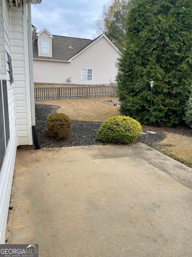 Building Photo - 96 High Pt N Dr