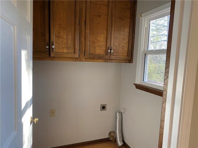 Building Photo - 105 Floss Flower Ct