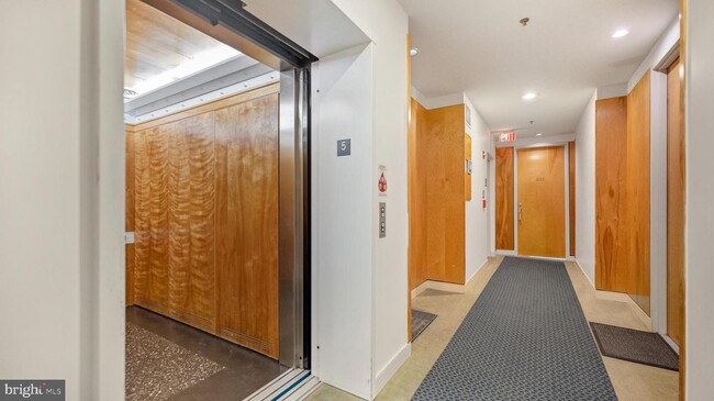 Building Photo - 4025 Connecticut Ave NW