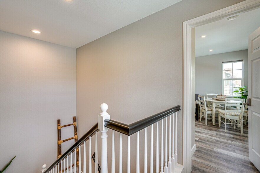 Building Photo - 1673 Harmony St