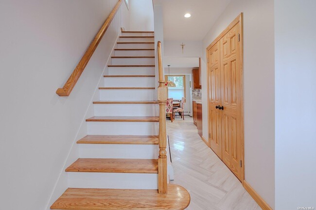 Building Photo - 1455 Beebe Dr