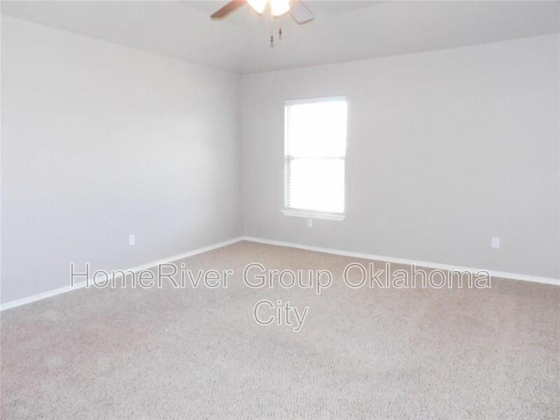 Building Photo - 1324 Eagle Dr