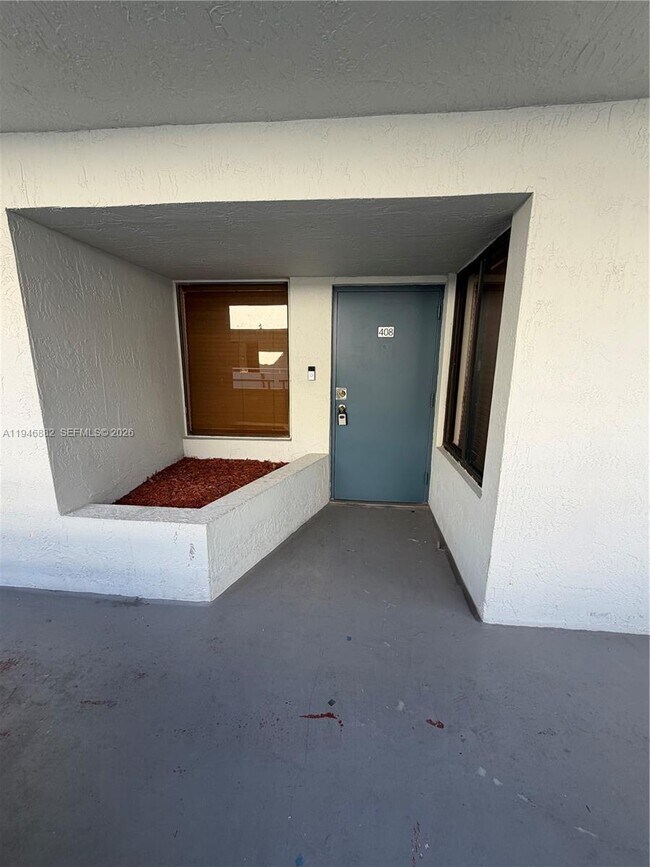 Building Photo - 8205 SW 152nd Ave