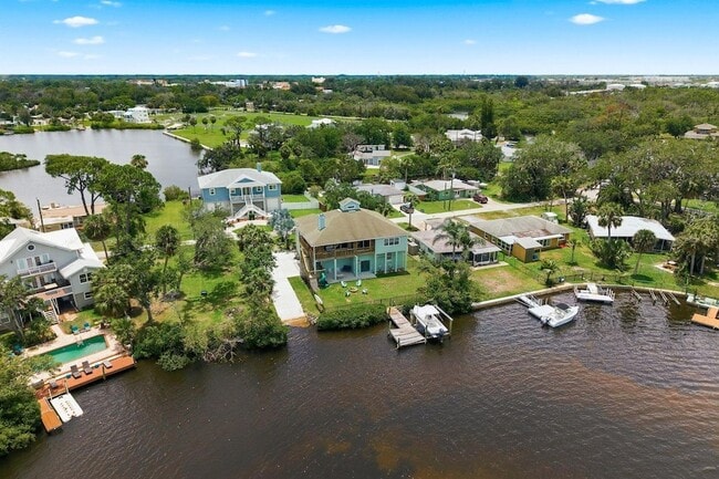 Building Photo - 6731 Arroyo Dr
