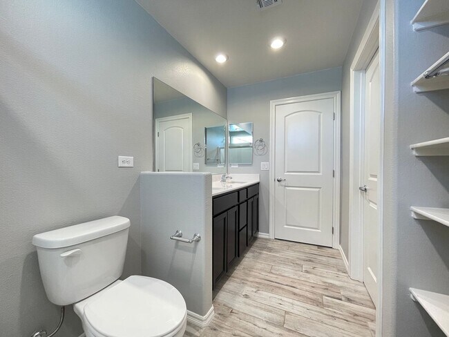 Building Photo - Beautiful Gated Henderson Home | 3 Bed/ 2.5 Bath- AVAILABLE 3/31/26