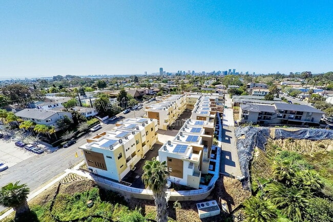 Building Photo - 2872 C St