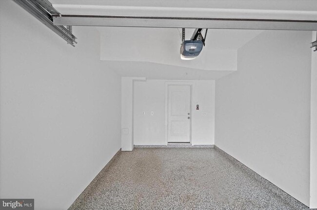 Building Photo - 44774 Tiverton Sq