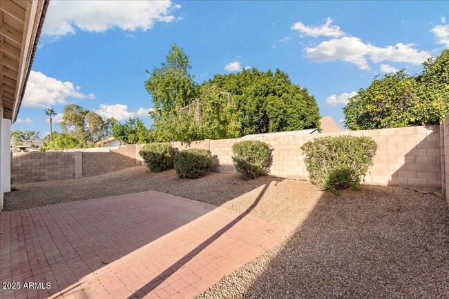 Building Photo - 24225 N 39th Ave