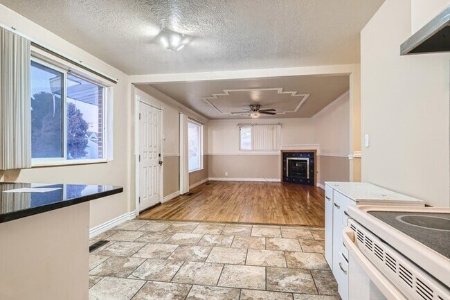 Building Photo - 419 Paul Avenue, Layton, UT, 84041