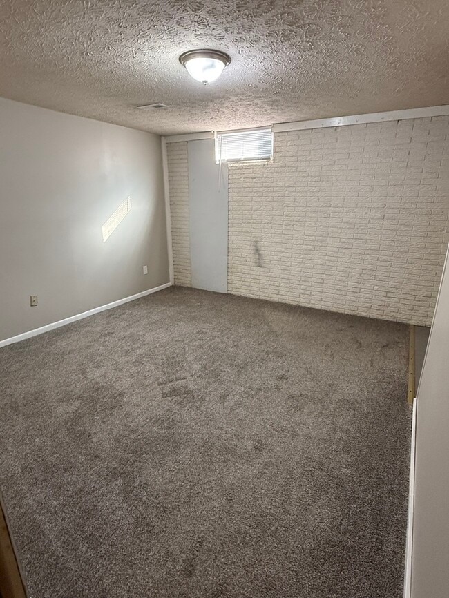 Building Photo - 2 bedroom townhome in Dublin Schools